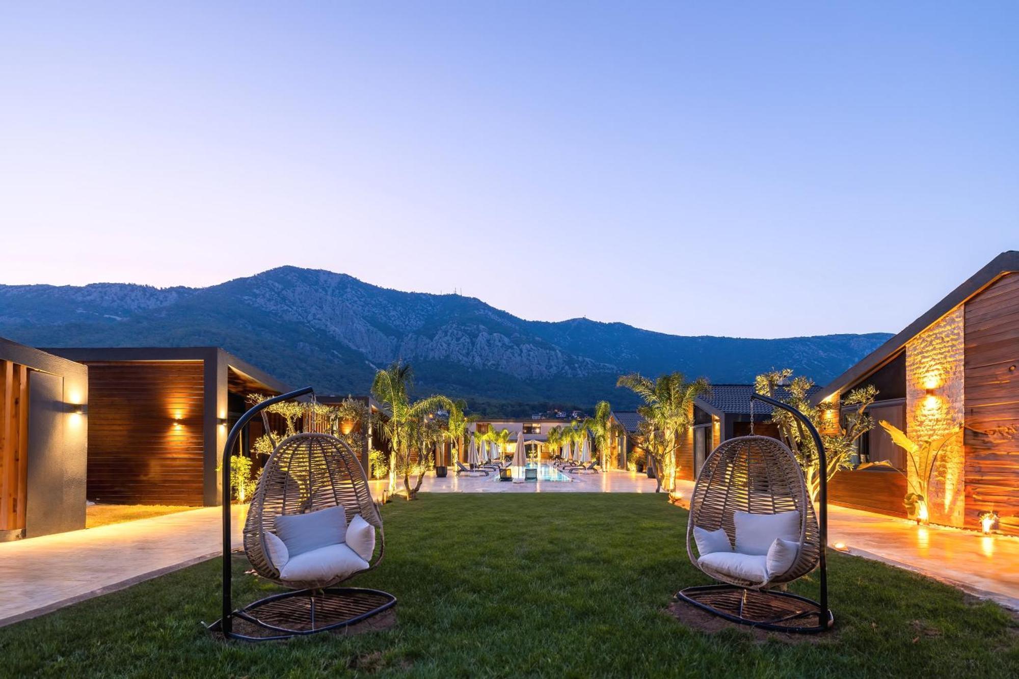 Rota Kilidonia Karaoez Suites&Villas ภายนอก รูปภาพ