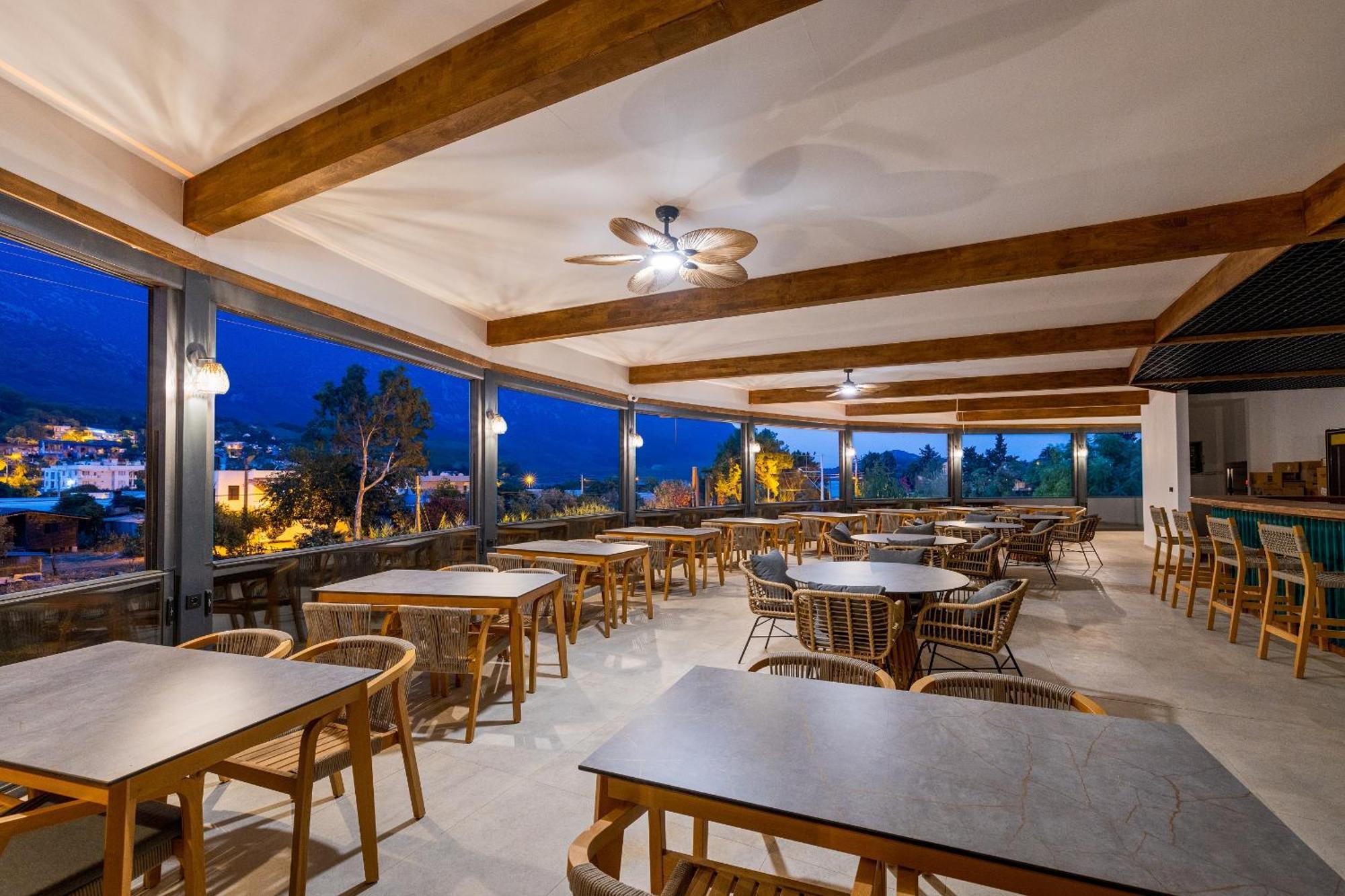 Rota Kilidonia Karaoez Suites&Villas ภายนอก รูปภาพ