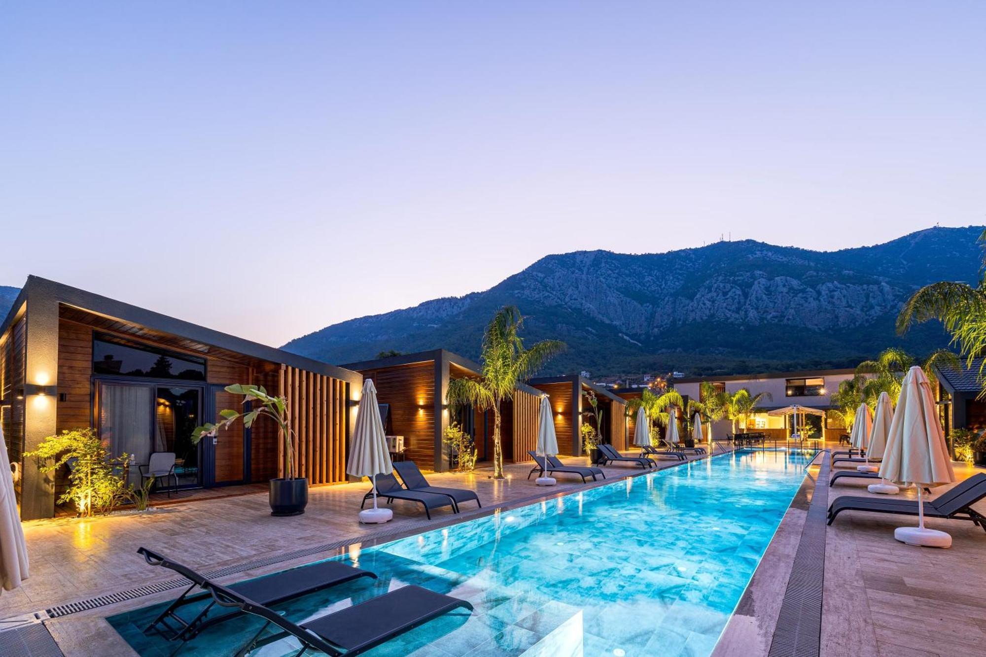 Rota Kilidonia Karaoez Suites&Villas ภายนอก รูปภาพ
