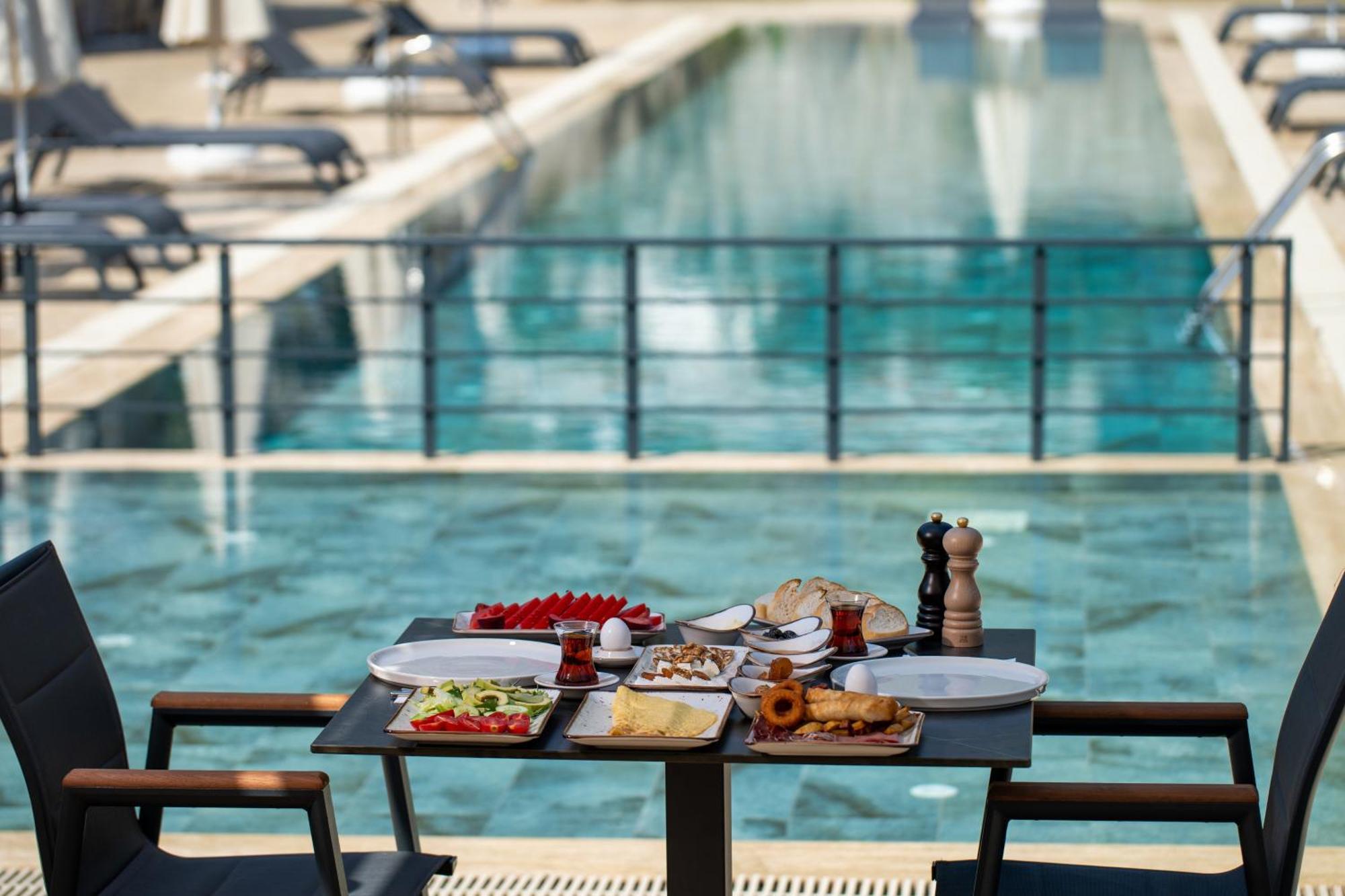 Rota Kilidonia Karaoez Suites&Villas ภายนอก รูปภาพ
