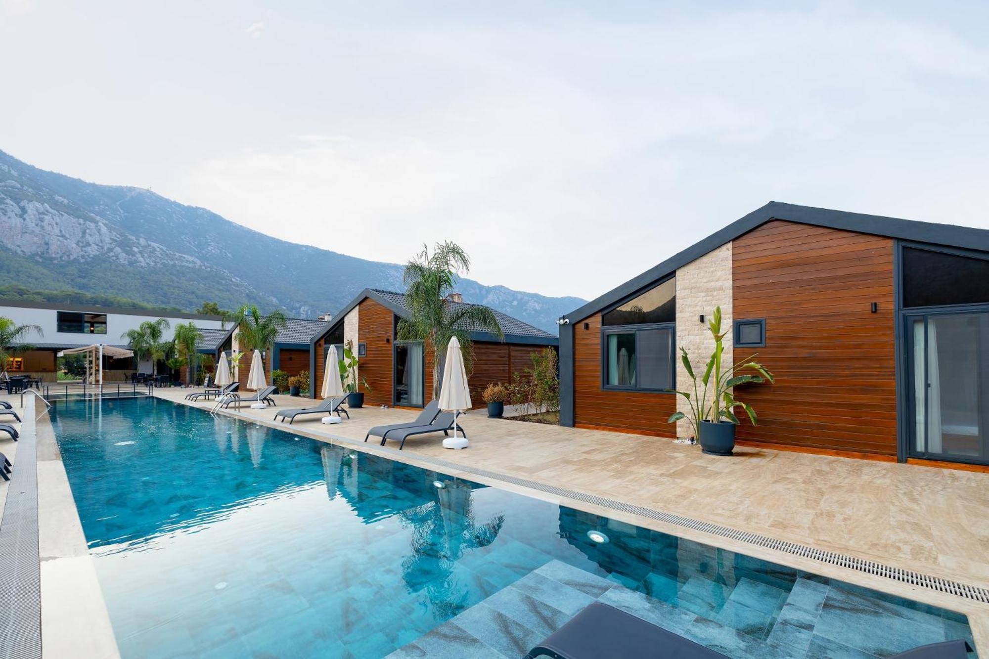 Rota Kilidonia Karaoez Suites&Villas ภายนอก รูปภาพ